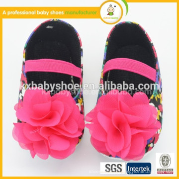 Chaussures de mode de dernière mode de dernière mode 2015 vente en gros de haute qualité des couleurs de haute qualité fleur chaussures de fille de bébé